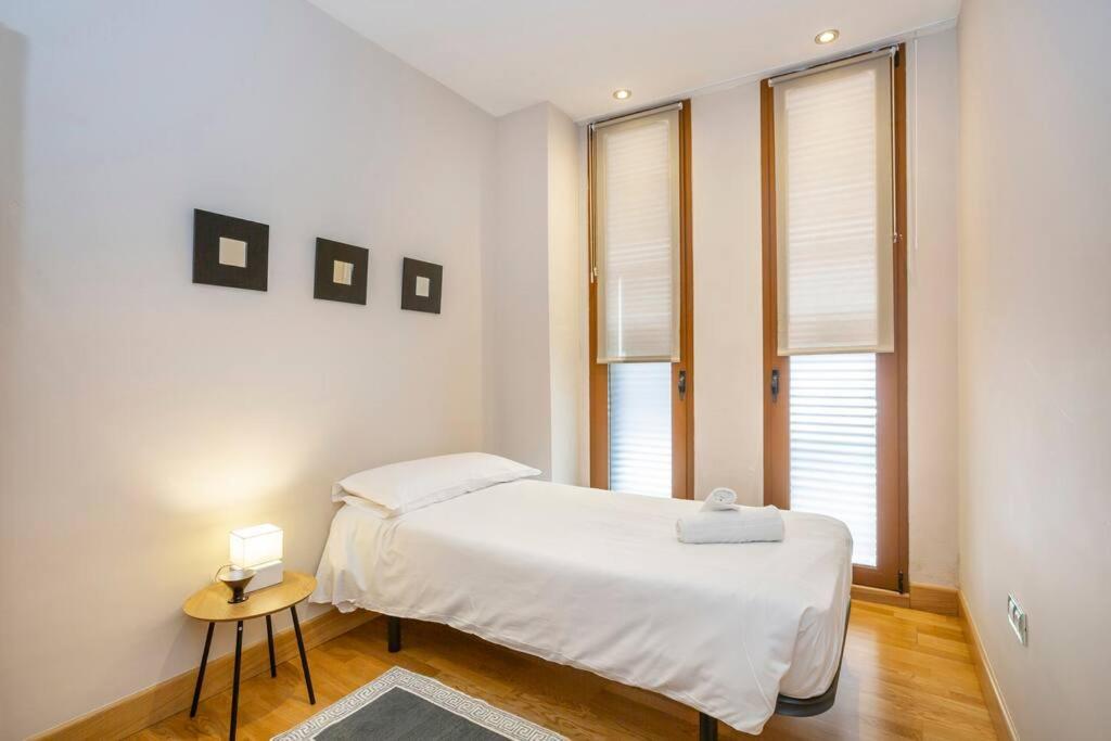 Marieta Apartment By The Castle With Ac Аликанте Екстериор снимка